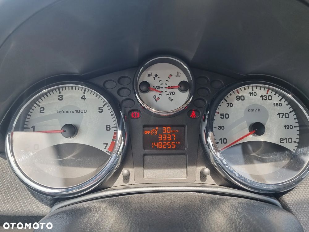 Peugeot 207 1.4 Presence Grand Prix - 40