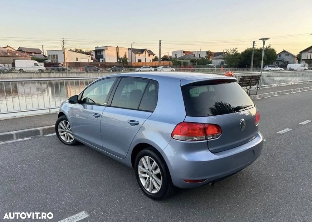 Volkswagen Golf 1.6 TDI DPF Comfortline - 3