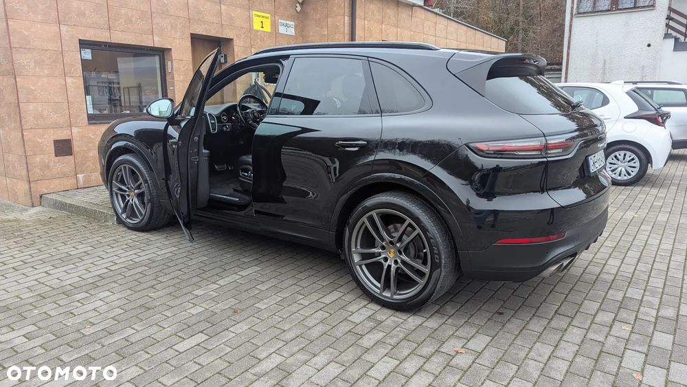 Porsche Cayenne S - 2