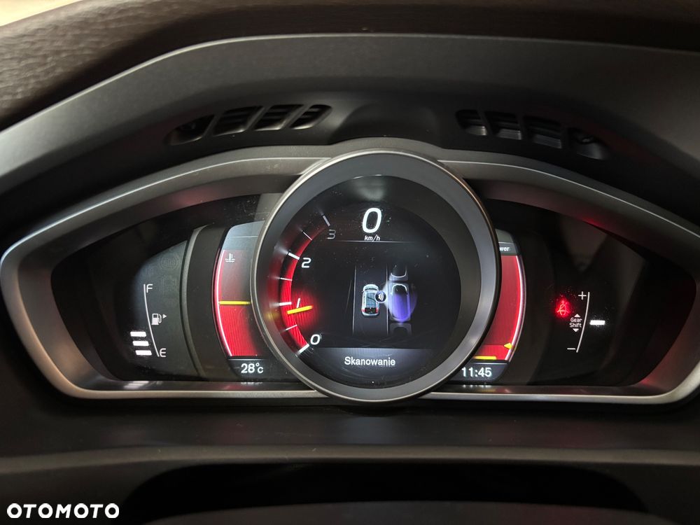 Volvo V40 T3 Summum - 19