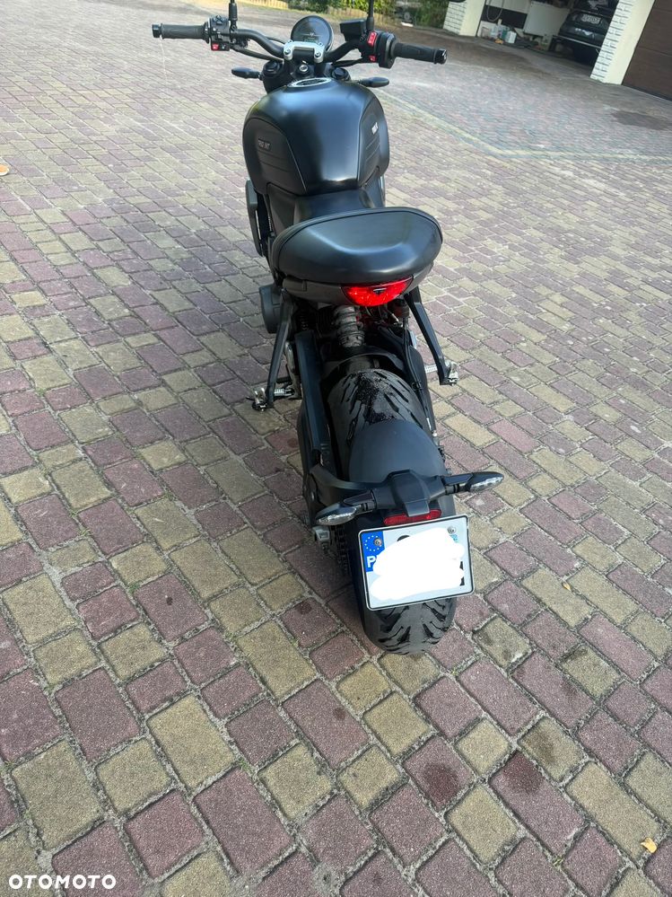 Triumph Trident - 17