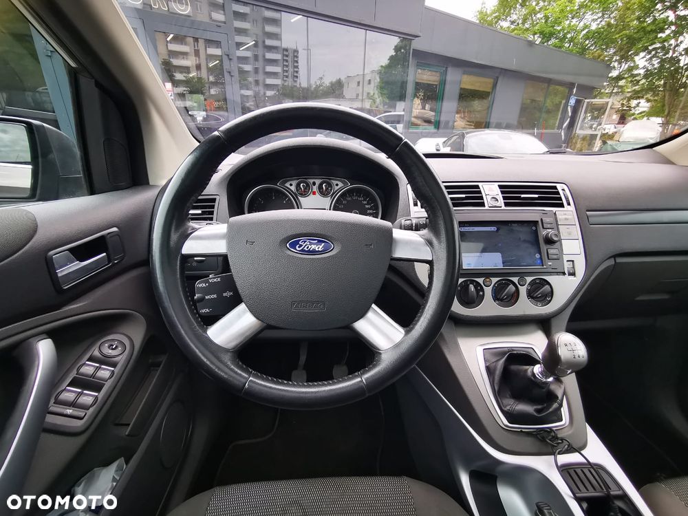 Ford Kuga 2.0 TDCi 2x4 Trend - 4