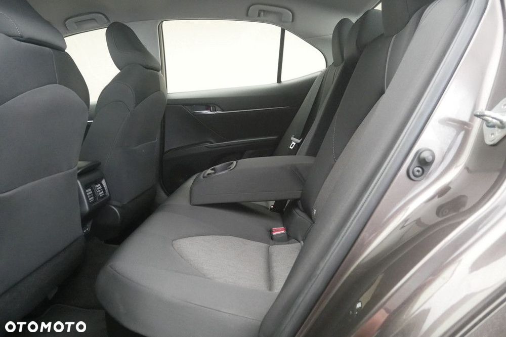 Toyota Camry 2.5 Hybrid Comfort CVT - 15