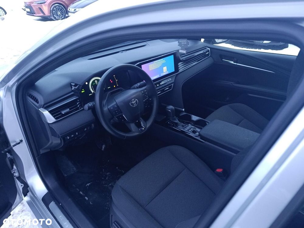 Toyota Camry - 26
