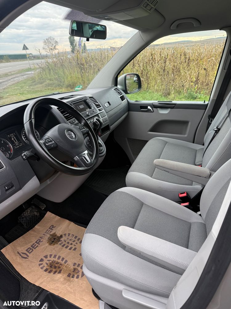 Volkswagen Transporter Caravelle DSG Comfortline Lung - 9