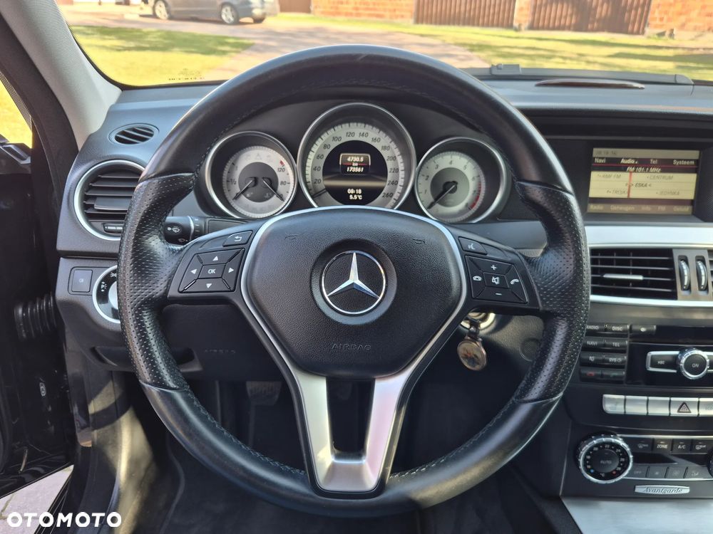 Mercedes-Benz Klasa C 180 (BlueEFFICIENCY) Avantgarde - 7