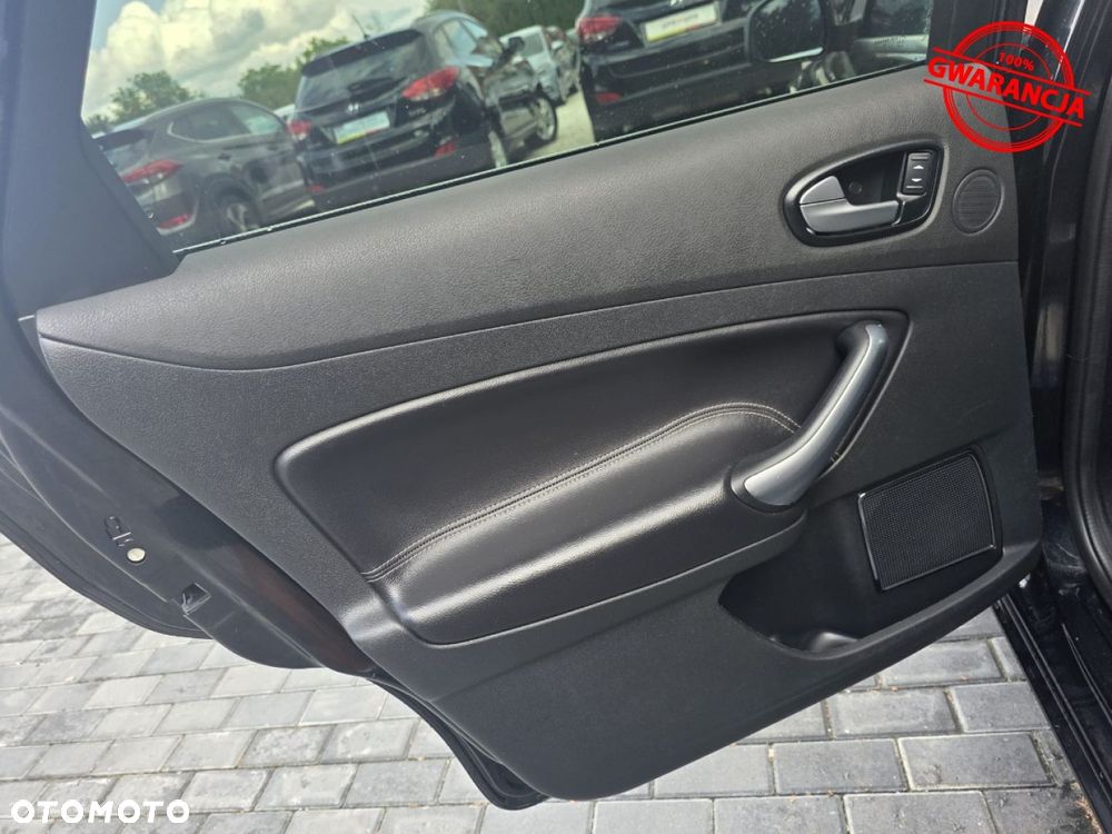 Ford Mondeo - 28