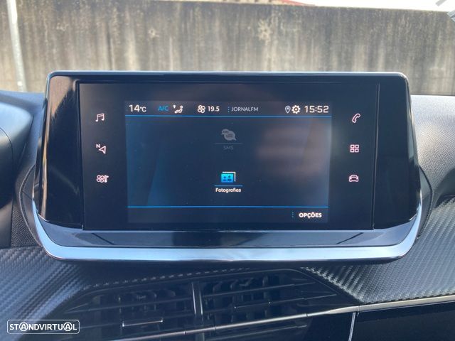 Peugeot 2008 BlueHDi 130 EAT8 Allure - 24