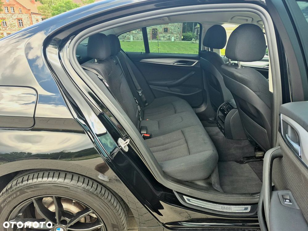 BMW Seria 5 520d xDrive MHEV Business Edition - 26