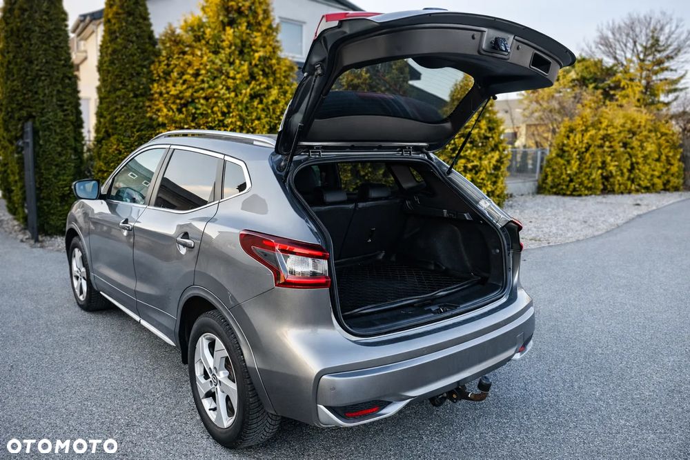 Nissan Qashqai 1.3 DIG-T DCT TEKNA+ - 9