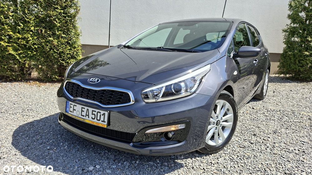 Kia Ceed 1.4 CVVT Dream-Team Edition - 29