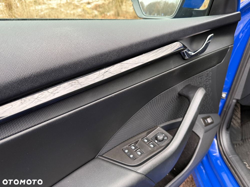 Skoda Octavia 2.0 TDI Ambition DSG - 22