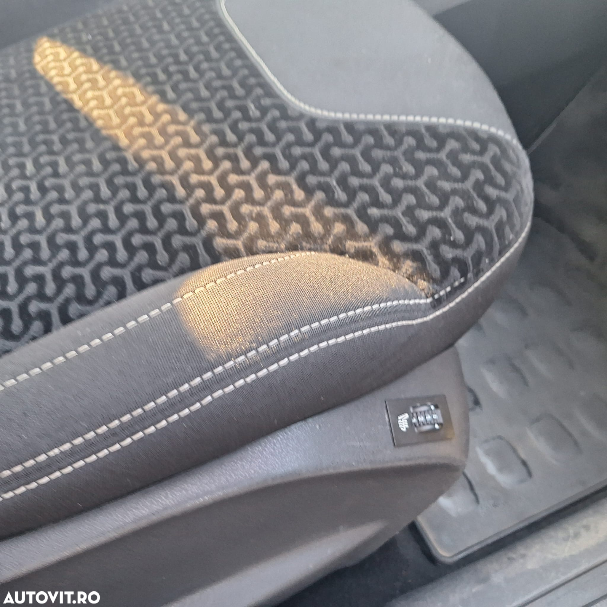 Citroën C3 HDi 70 FAP Attraction - 9