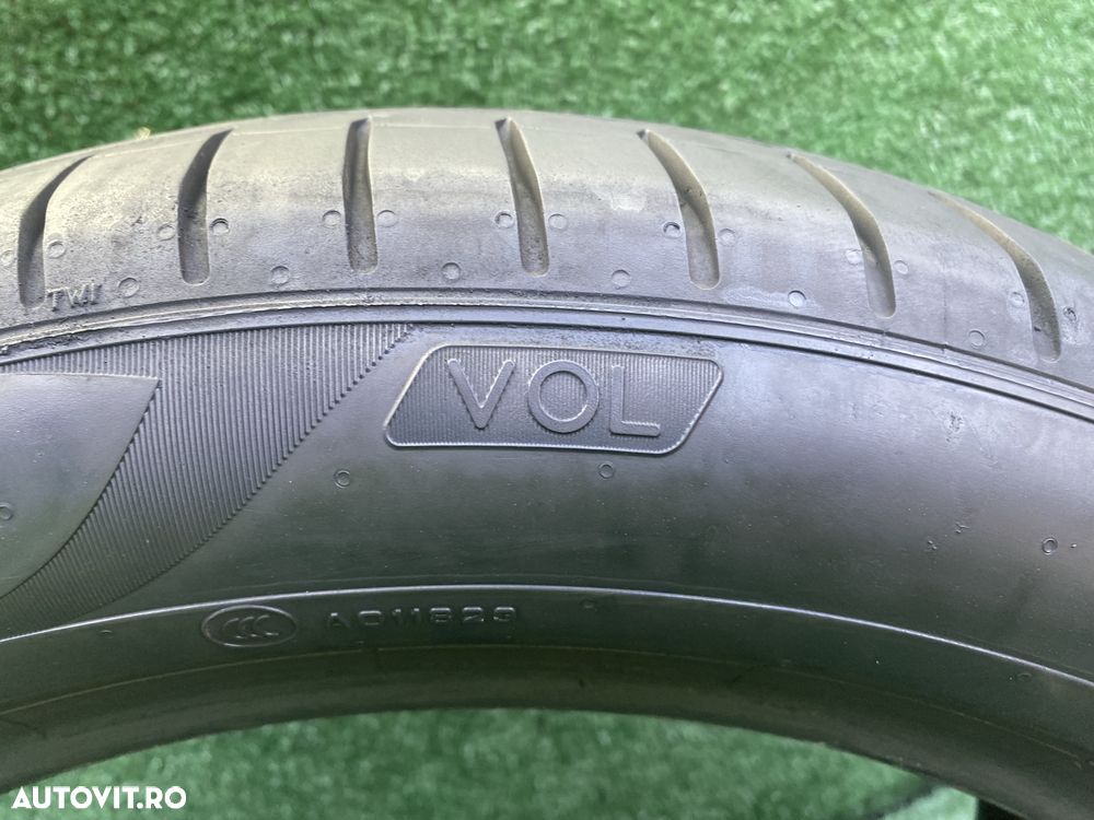 Set 2 anvelope vara 235 50 R19 103V Pirelli P Zero Dot 1523 Prf. 5,1mm - 9