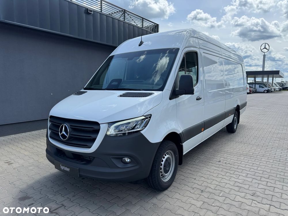 Mercedes-Benz Sprinter - 2