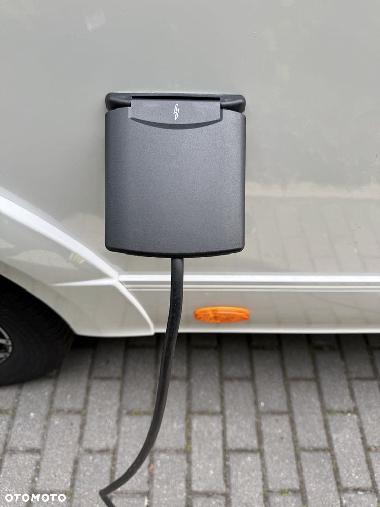 Ford Sunliving A75 SL - 14