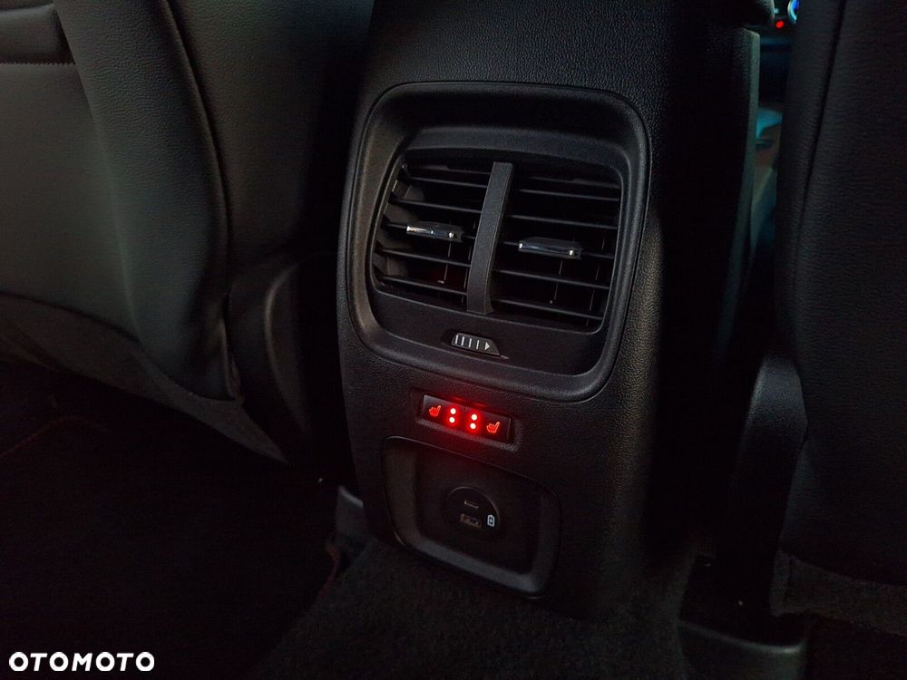 Ford Kuga 2.0 EcoBlue AWD ST-Line X - 39