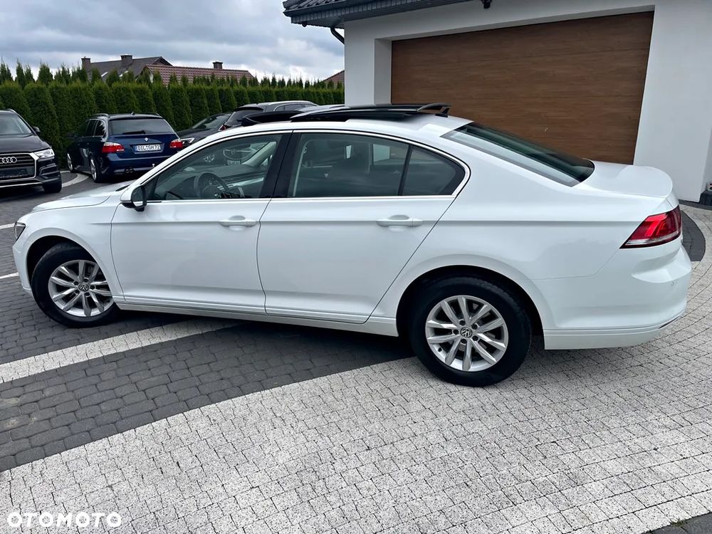 Volkswagen Passat 2.0 TDI SCR (BlueMotion Technology) DSG Comfortline - 12