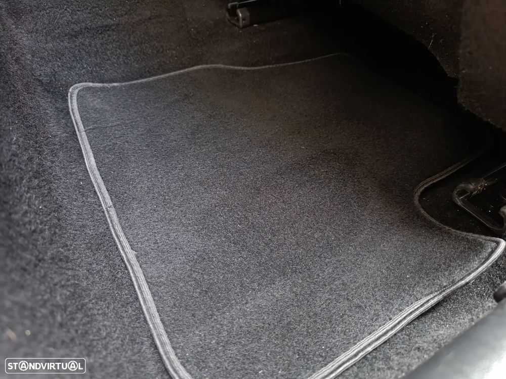 Peugeot 2008 1.2 PureTech Style - 29