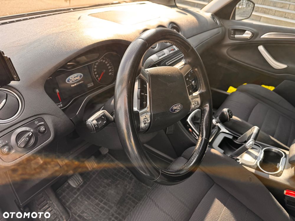 Ford S-Max 2.0 TDCi DPF Titanium - 19