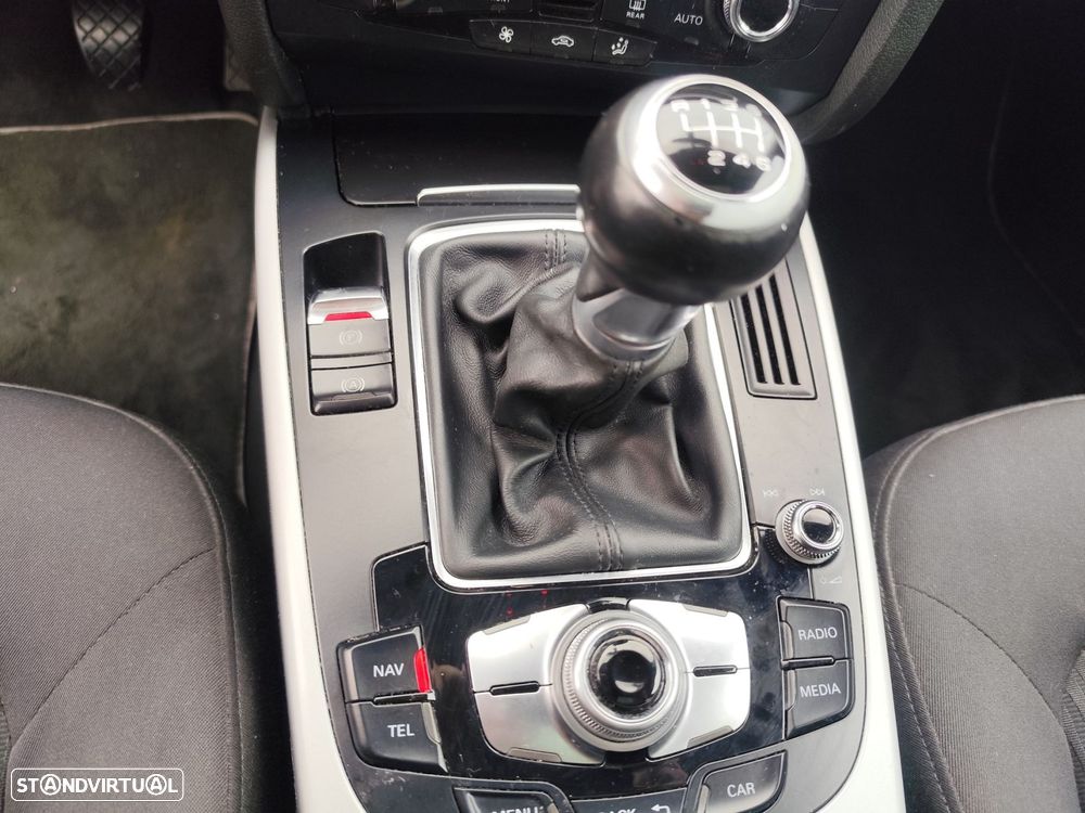 Audi A4 Avant 2.0 TDI Business Line Sport - 20