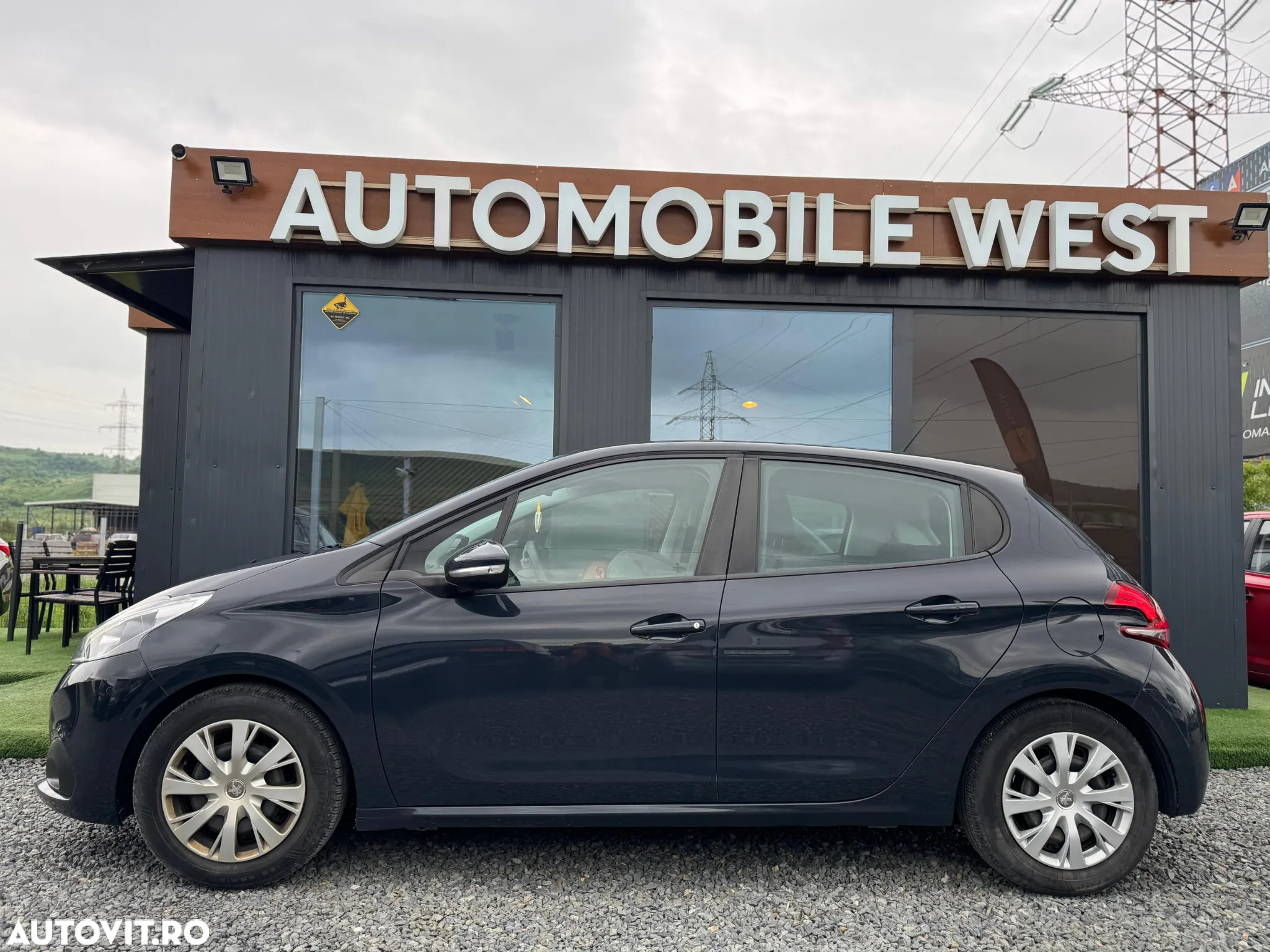 Peugeot 208 1.2 L PureTech Allure - 17