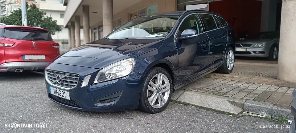 Volvo V60 1.6 D2 Drive Momentum Start/Stop - 2