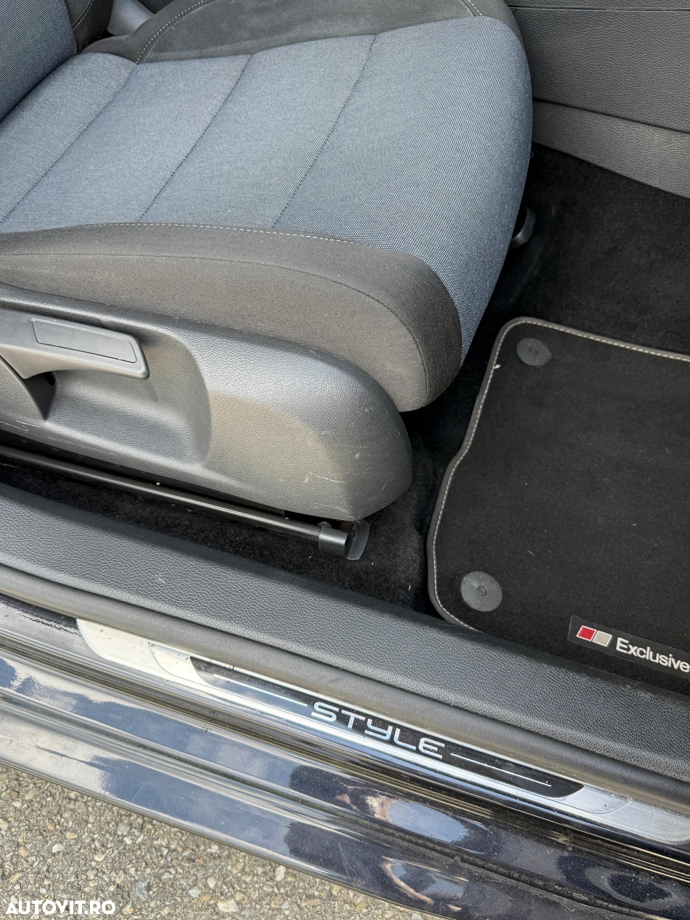 Volkswagen Golf 2.0 TDI DPF Style - 14