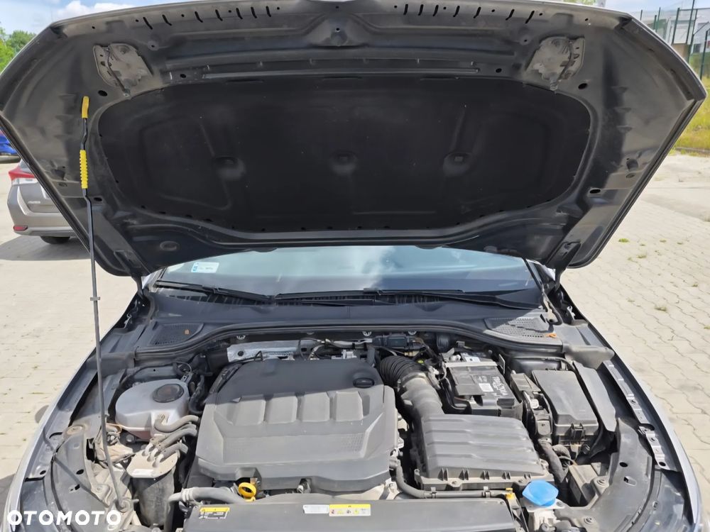 Volkswagen Golf - 27