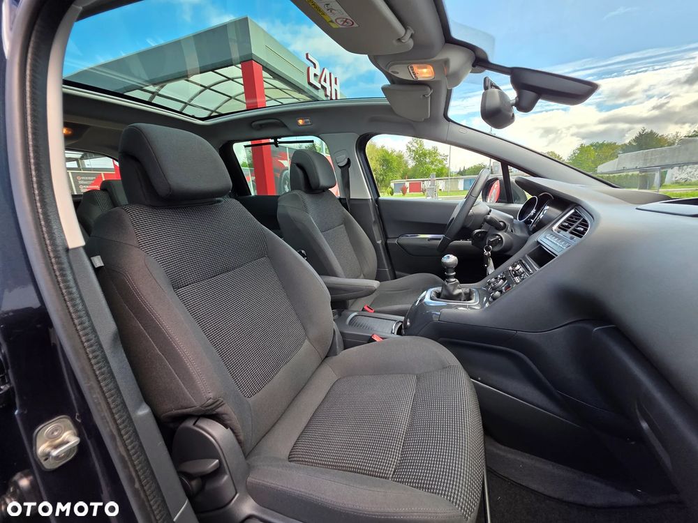 Peugeot 5008 HDI FAP 115 Allure - 21