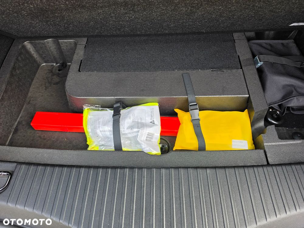 Renault Megane 1.6 E-TECH Plug-In Techno - 21