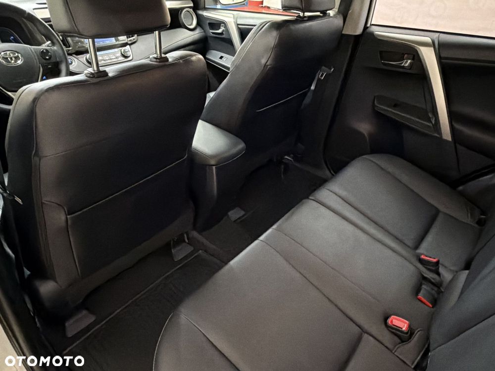 Toyota RAV4 - 12