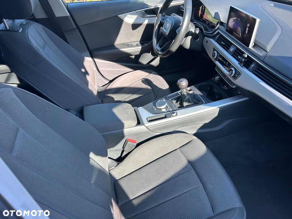 Audi A4 Avant 2.0 TDI DPF clean diesel Ambiente - 7