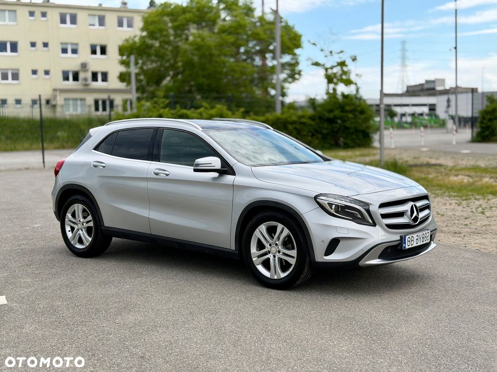 Mercedes-Benz GLA 200 7G-DCT Urban - 1