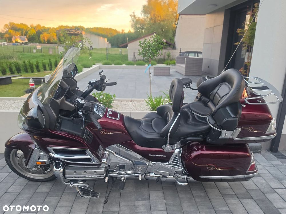 Honda GL - 12