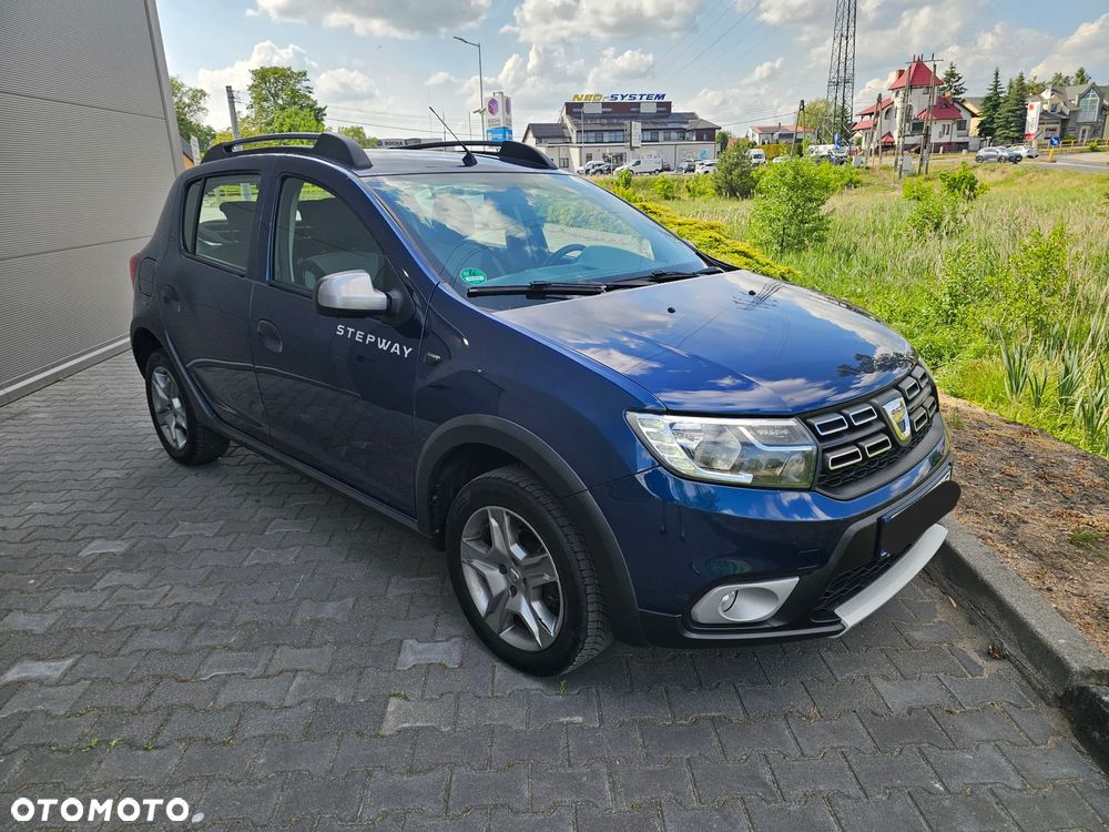 Dacia Sandero TCe 90 Celebration - 16