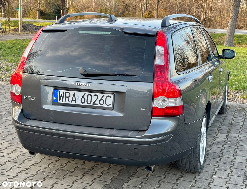 Volvo V50 2.4D5 Momentum - 11