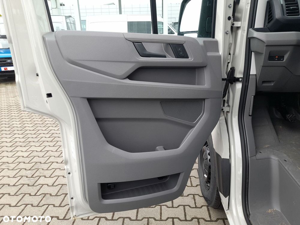 Volkswagen Crafter 35 furgon wysoki dach, 2,0 TDI 177KM, przedni, 6-bieg manualna 3640 mm, Euro 6 - 11