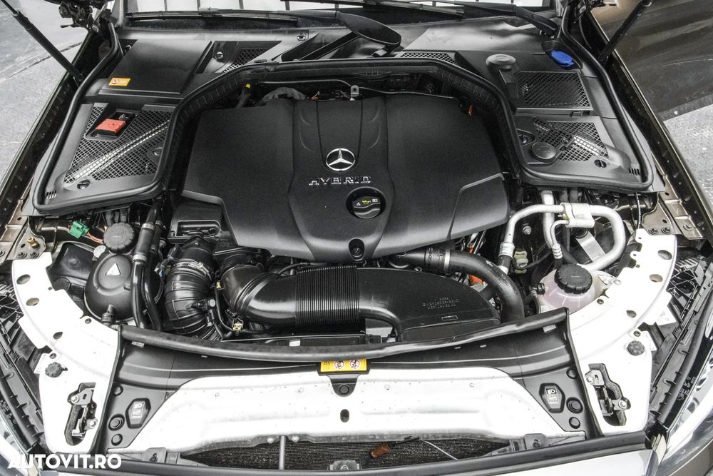 Mercedes-Benz C 300 BlueTec Hybrid - 29