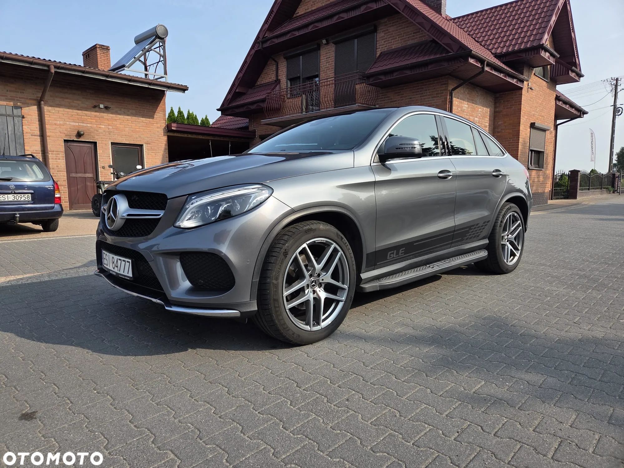 Mercedes-Benz GLE 350 d 4-Matic - 1