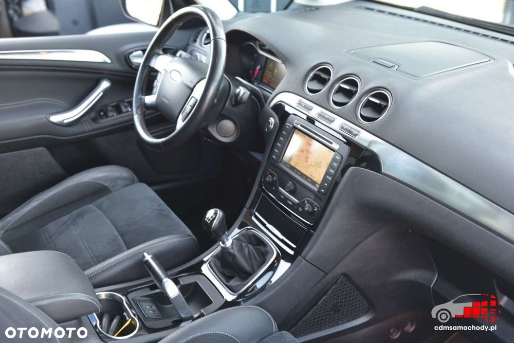 Ford Galaxy - 25