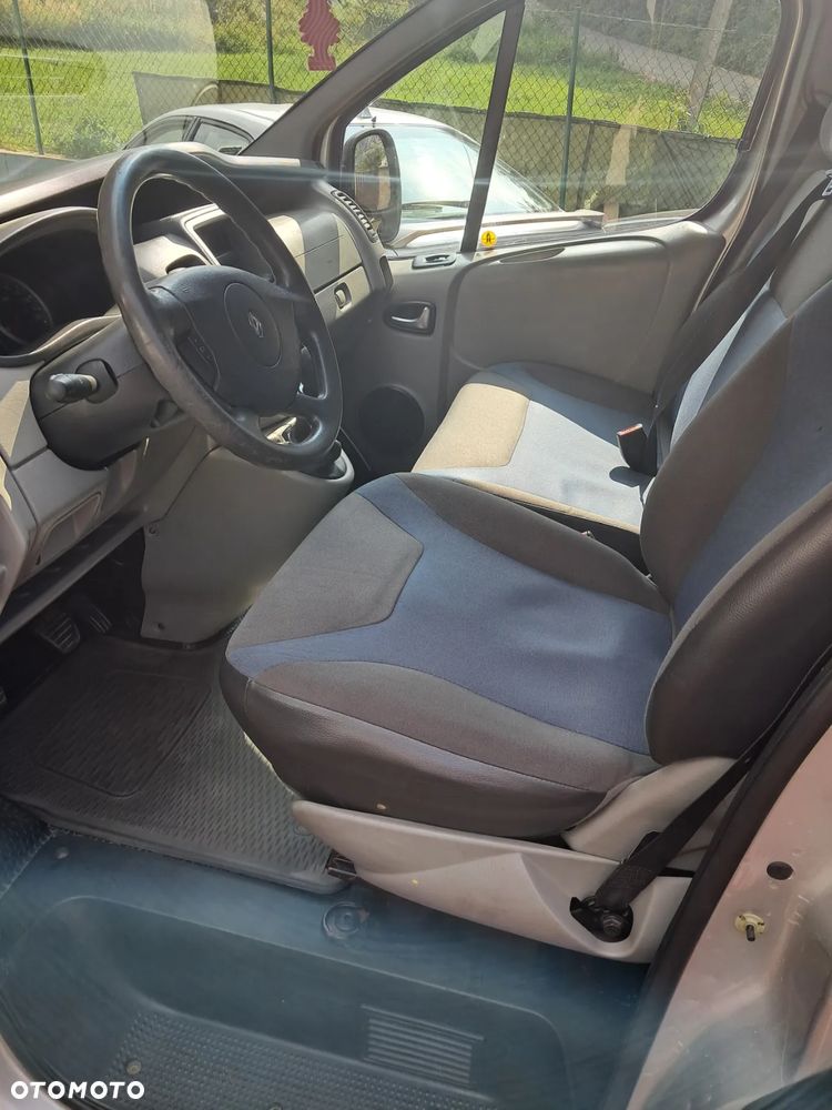 Renault Trafic - 10
