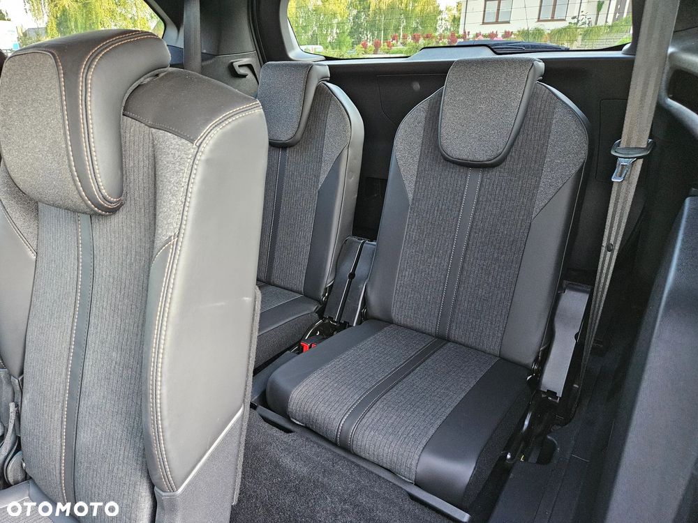 Peugeot 5008 1.6 BlueHDi Style 7os - 18