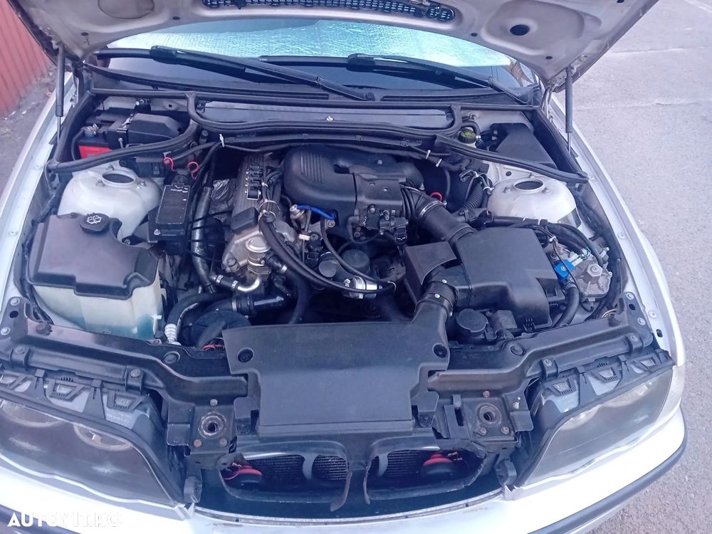 BMW Seria 3 316i - 2