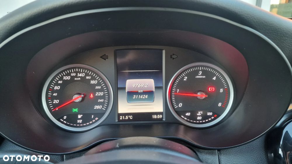 Mercedes-Benz Klasa C 200 (BlueTEC) d T Avantgarde - 26
