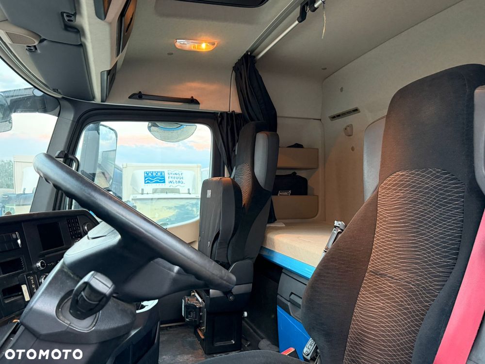 Mercedes-Benz Actros - 22