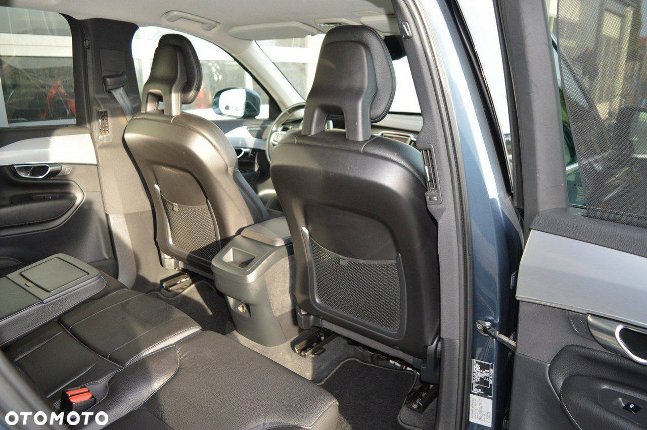 Volvo XC 90 D5 AWD Momentum - 29