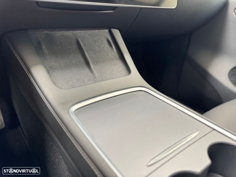 Tesla Model Y Long Range Tração Traseira - 36