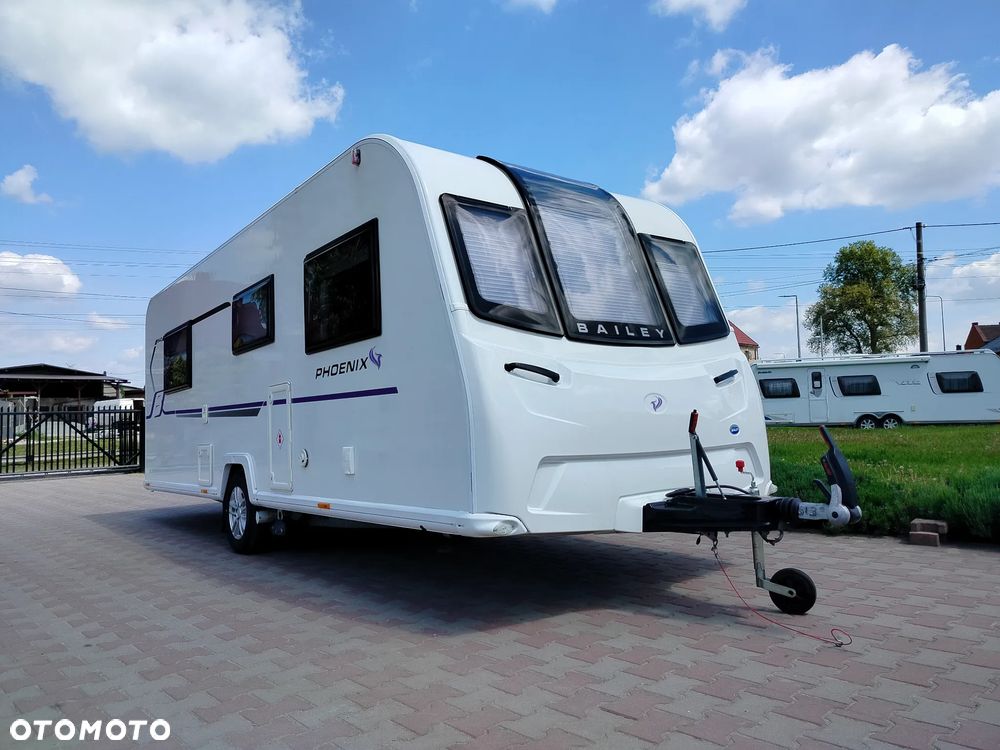 Bailey Phoenix 640 - 3