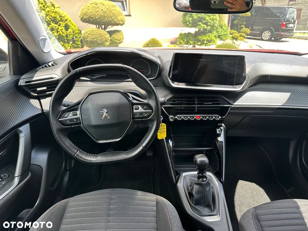 Peugeot 2008 - 10